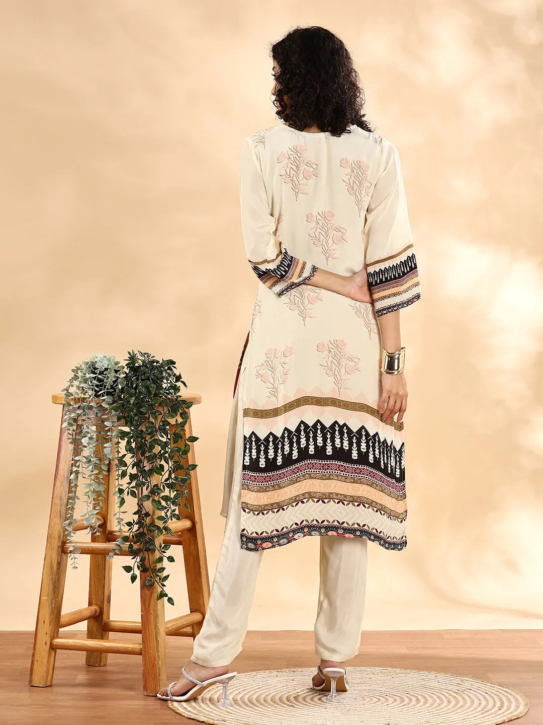 Cream And Black Pure Silk Sequins_Work Straight Kurta Dupatta Pant Set-Yufta Store-6112SKDCRM