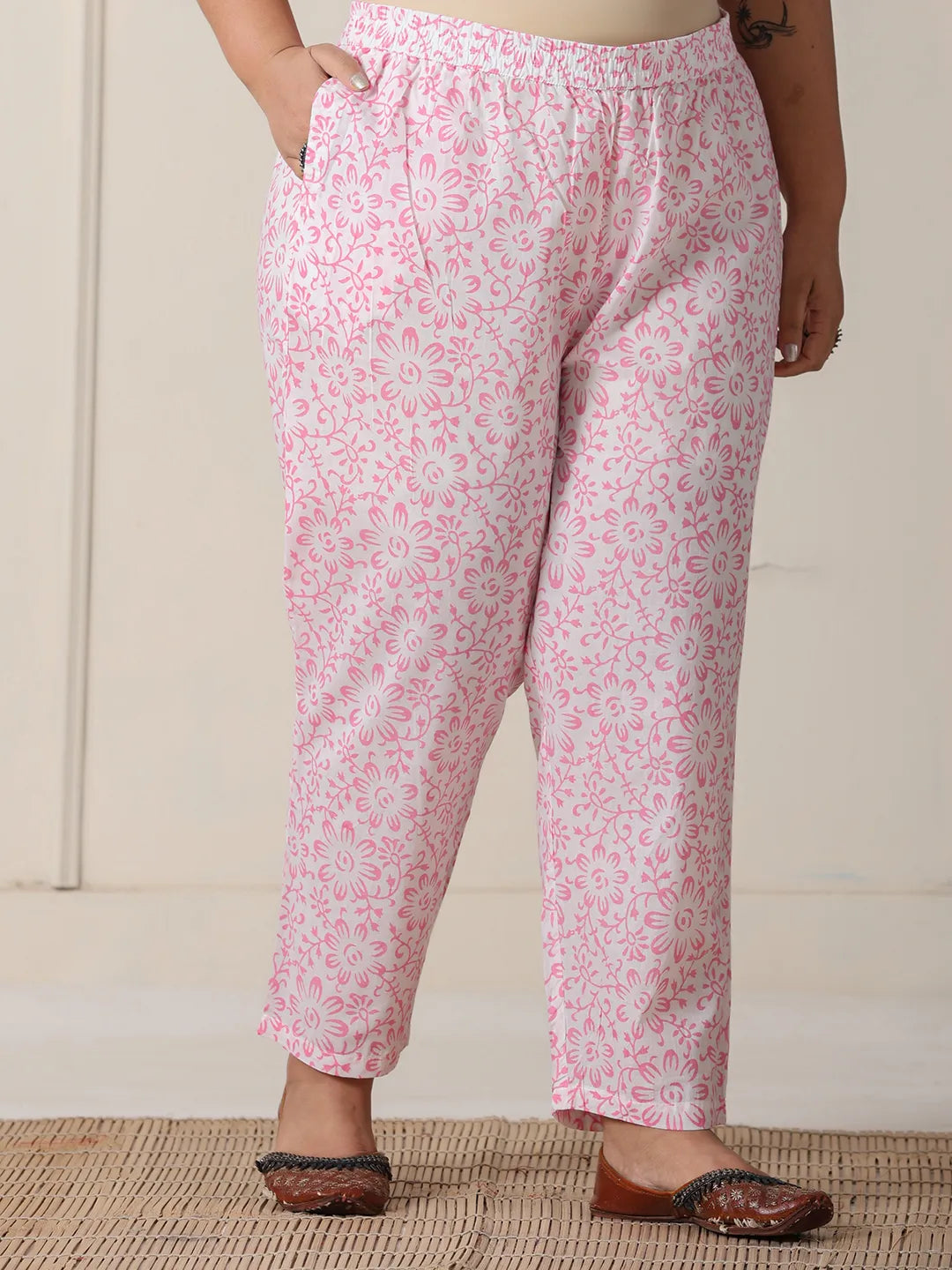 Trendy White Floral Print Plus Size Cotton Kurta Set for Everyday Wear