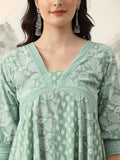 Royal Green Cotton Kurta Dupatta Set for a Regal Ethnic Appearance