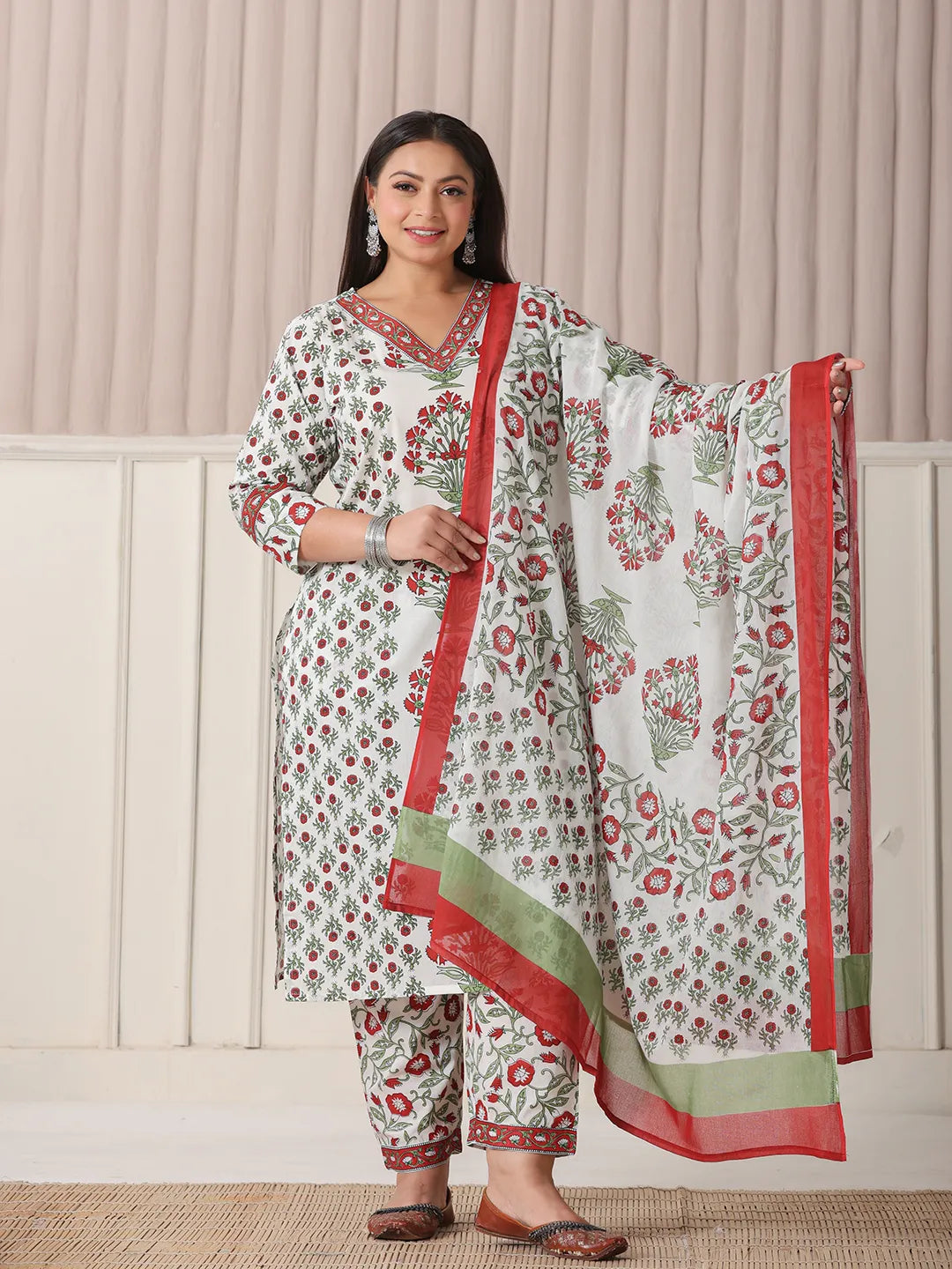 Festive White and Green Plus Size Sequins Kurta Set for an Ethnic Touch