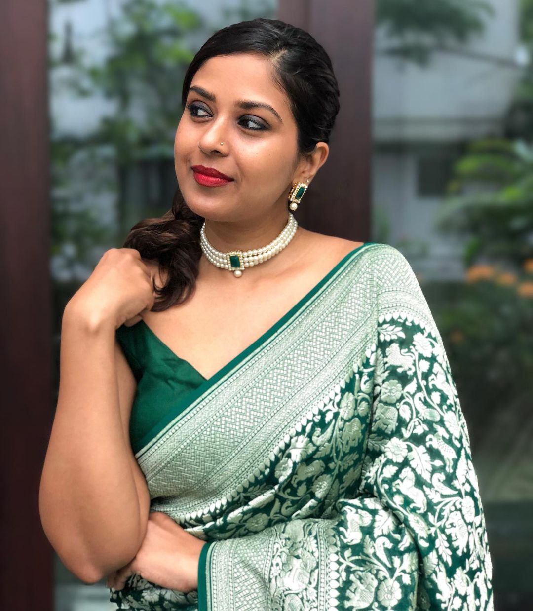 Green Pure Soft Silk Saree with Enchanting Blouse Piece