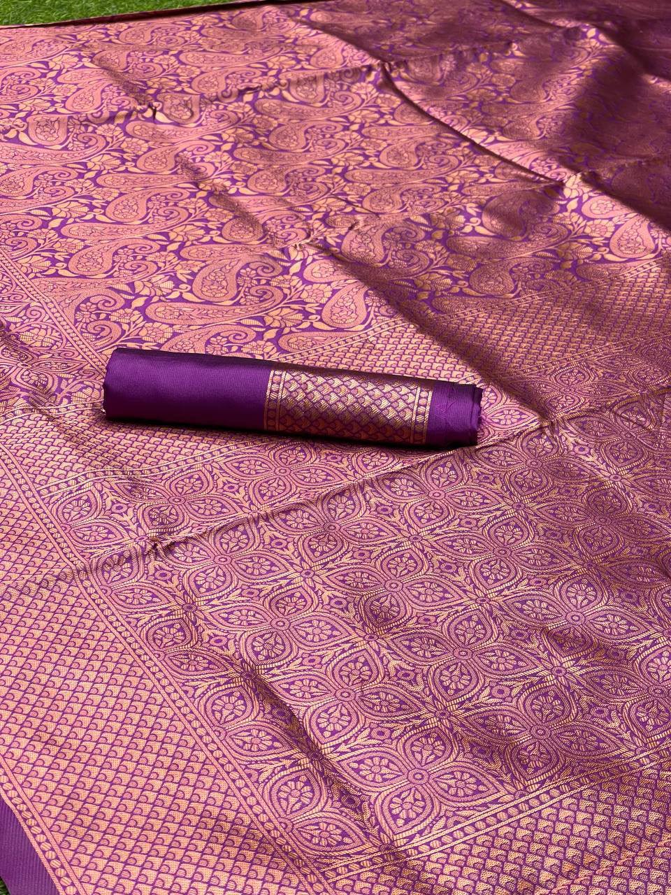 Stunning Magenta Soft Silk Saree with Intriguing Blouse Piece