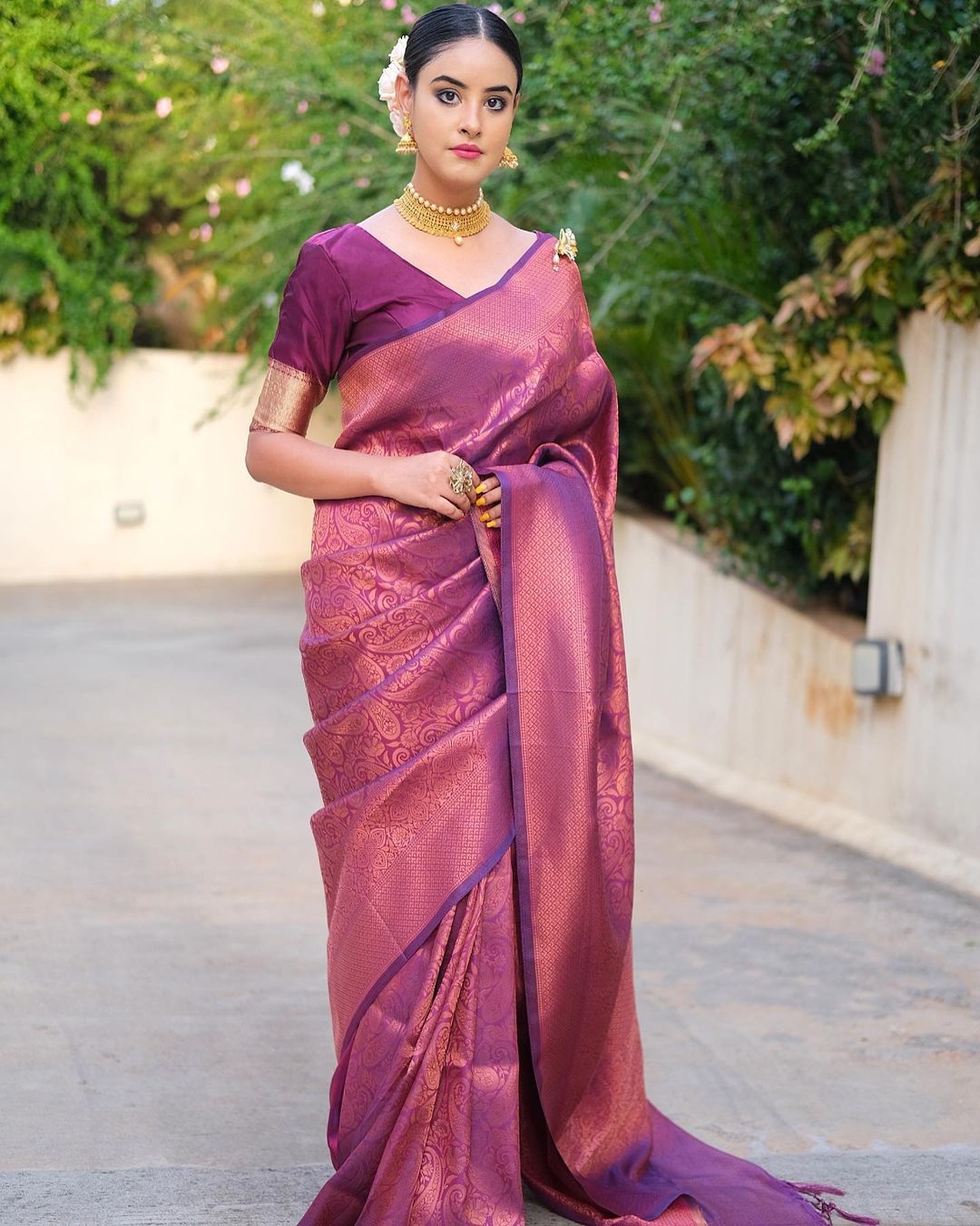 Stunning Magenta Soft Silk Saree with Intriguing Blouse Piece